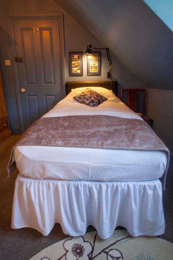Bed and Breakfast Hill View House Dartmouth Exterior foto